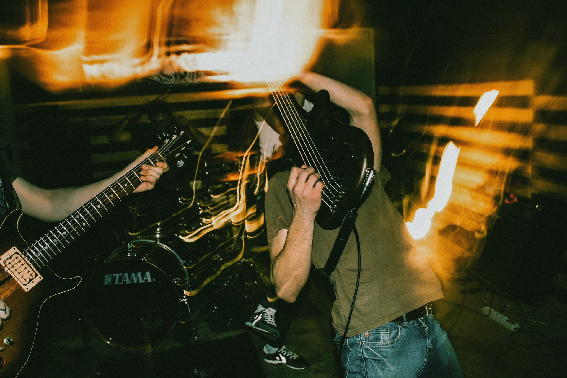 Album review: Hot Water Music   – Feel The Void